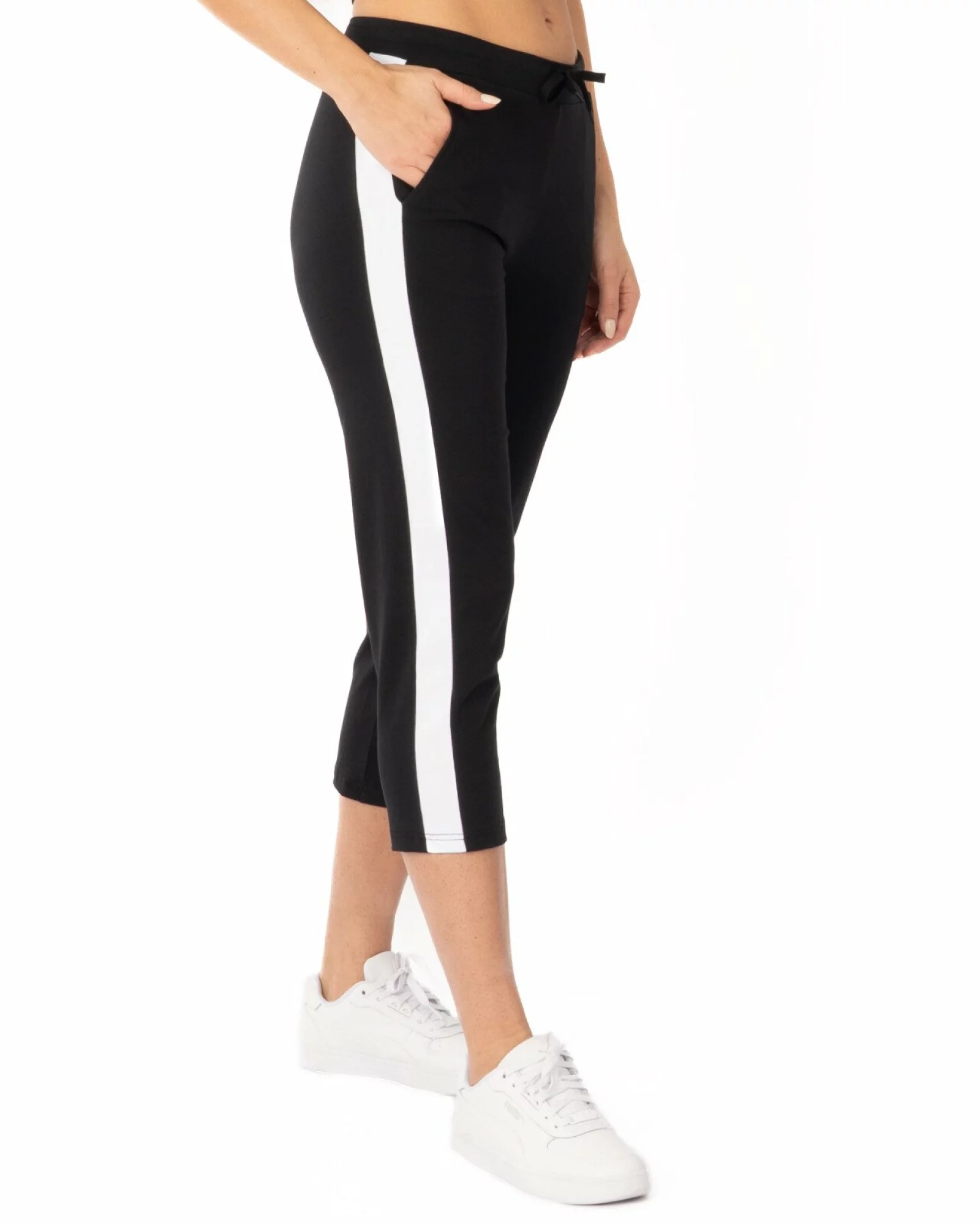 Pantaloni negri 3/4 inserție laterală albă
