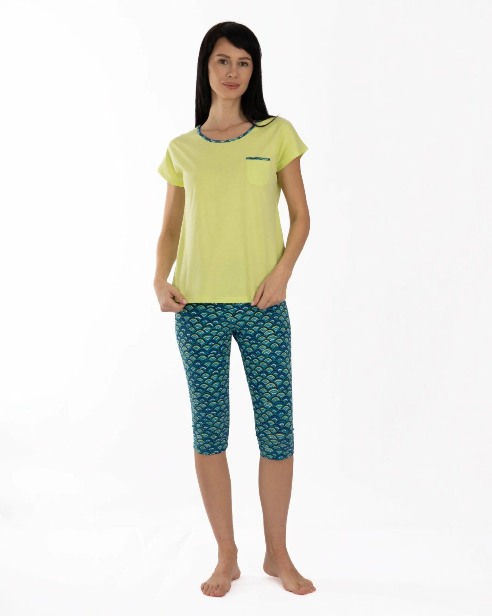 Pijama damă lime din bumbac, cu pantaloni colant sub genunchi