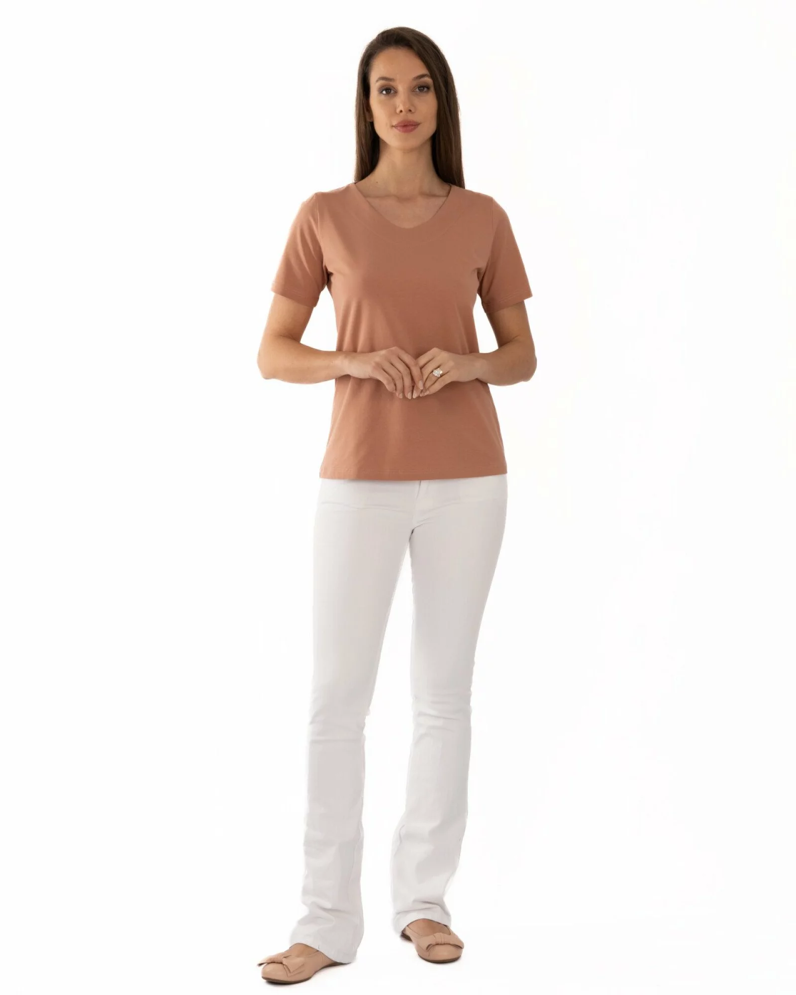 Tricou cappuccino din bumbac elastan cu decolteu conturat
