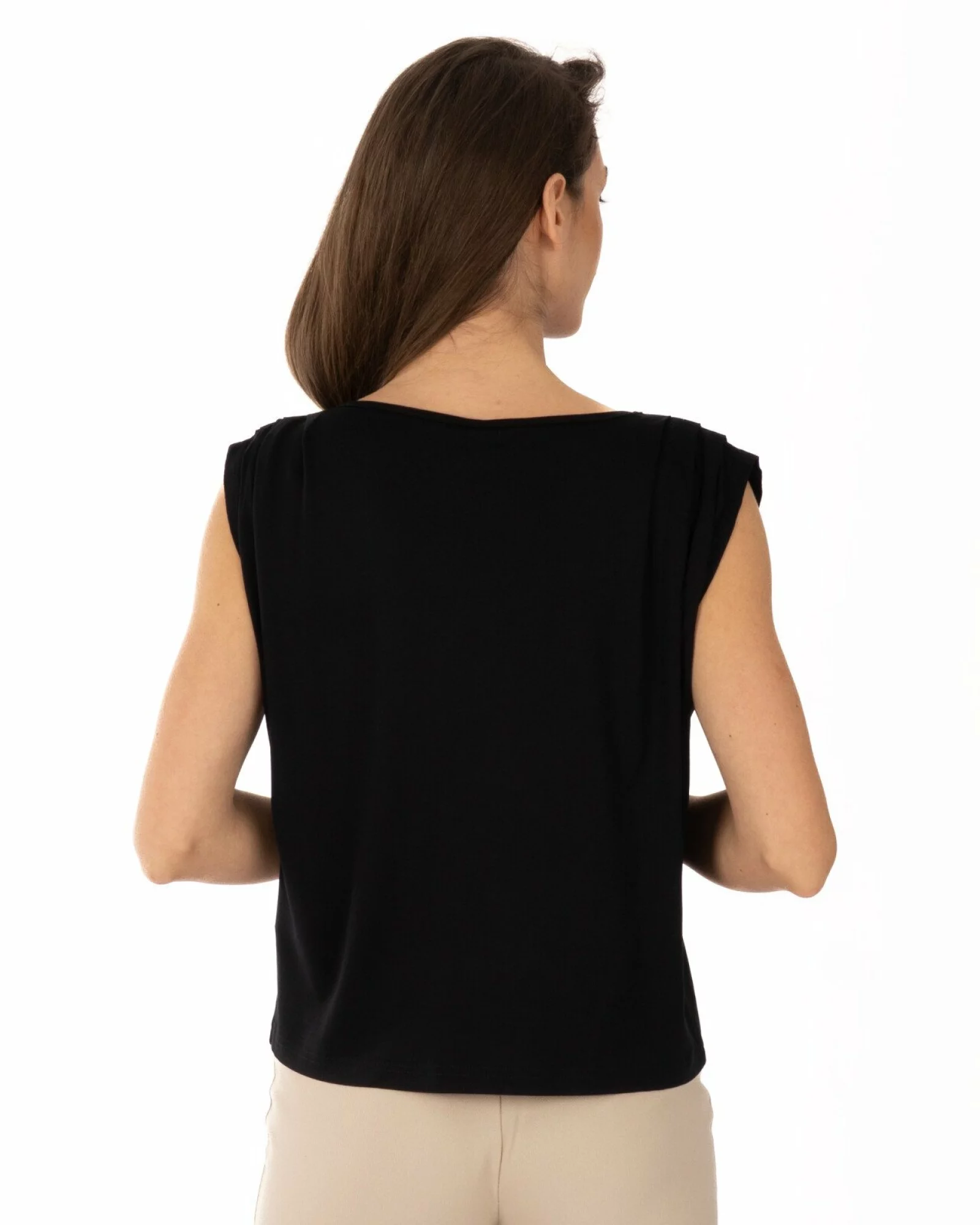 Tricou negru vâscoză cu pliuri la umeri