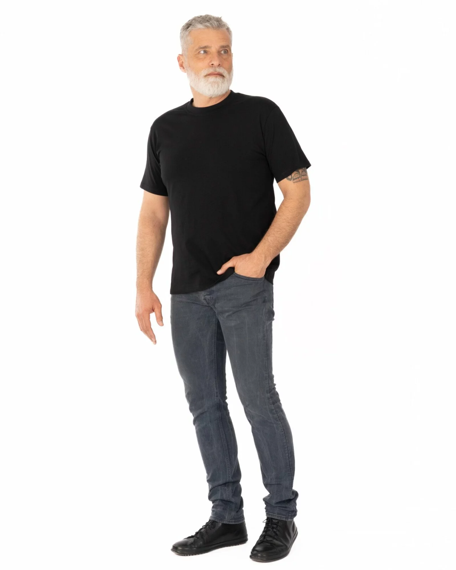 Tricou negru bumbac croi lejer