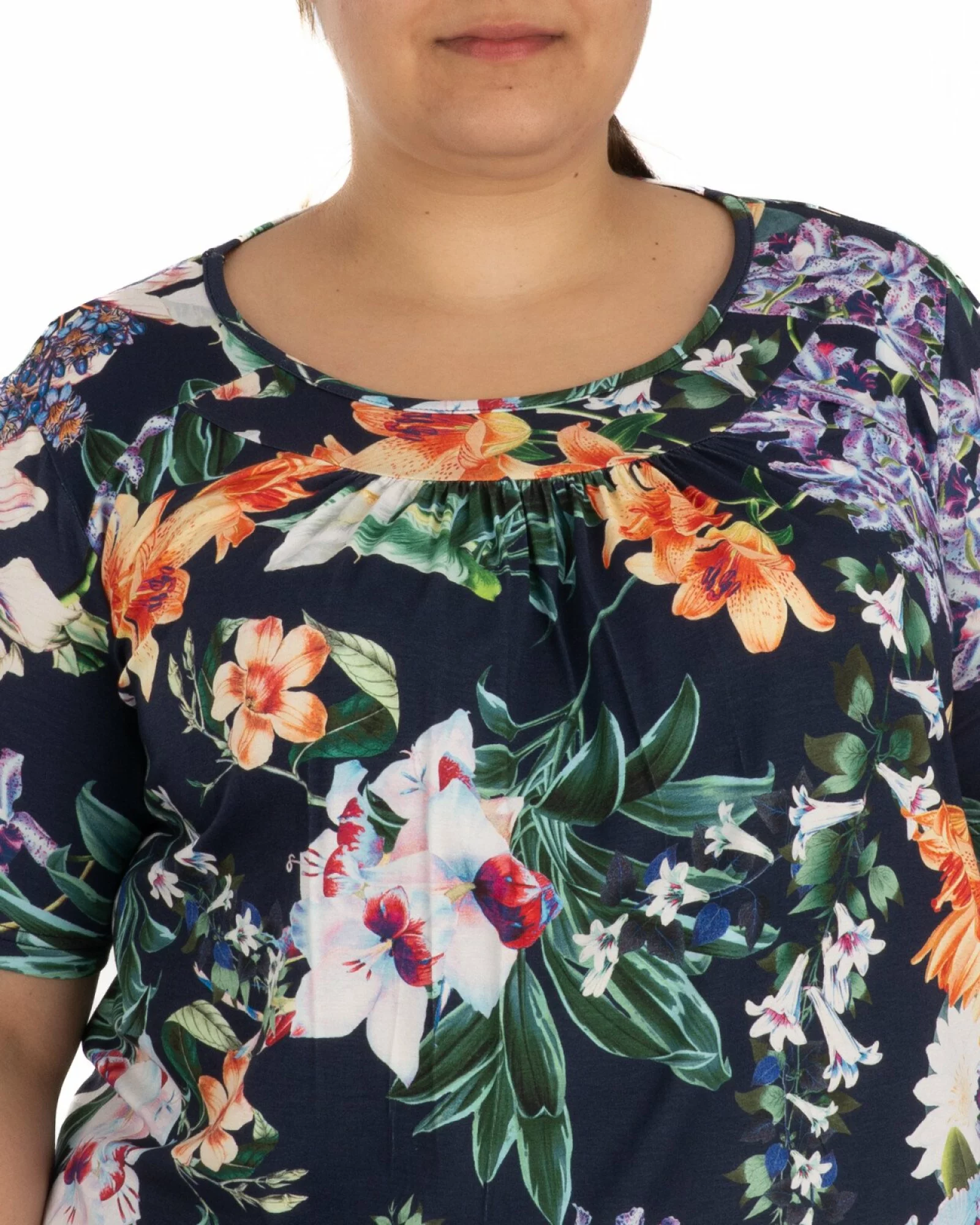 Tricou marimi mari bleumarin din vâscoză elastan cu guler conturat