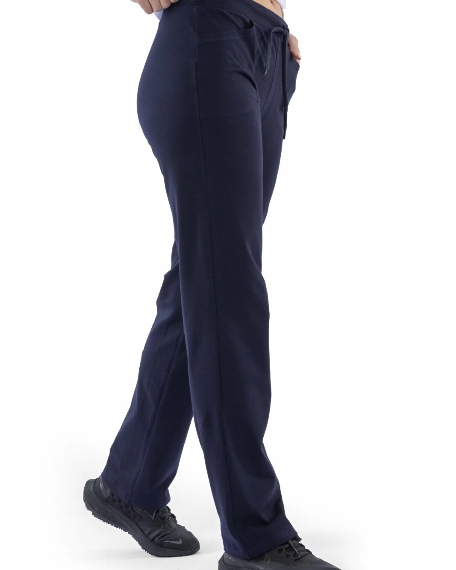 Pantaloni bleumarin clasici