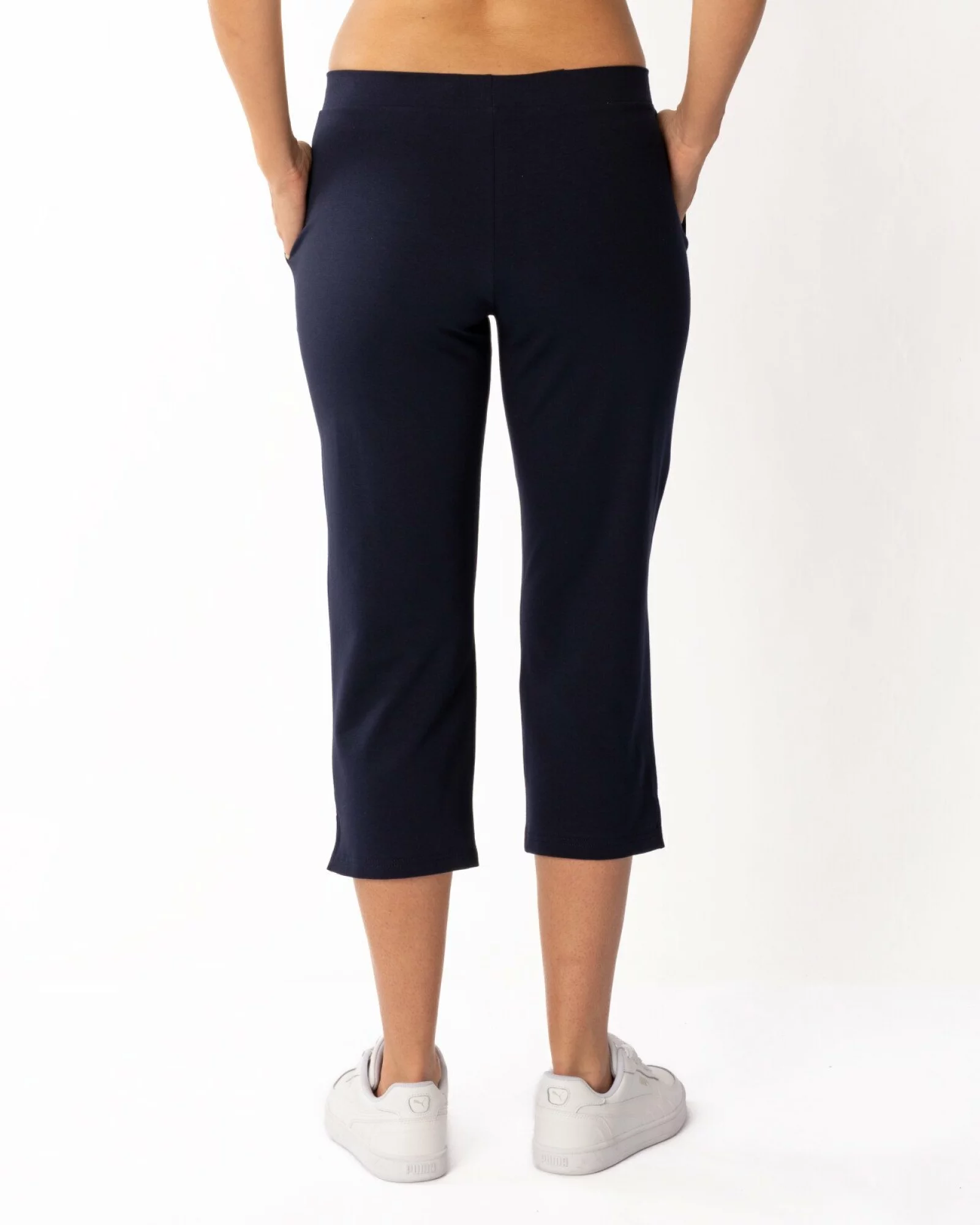 Pantaloni bleumarin 3/4 șliț lateral