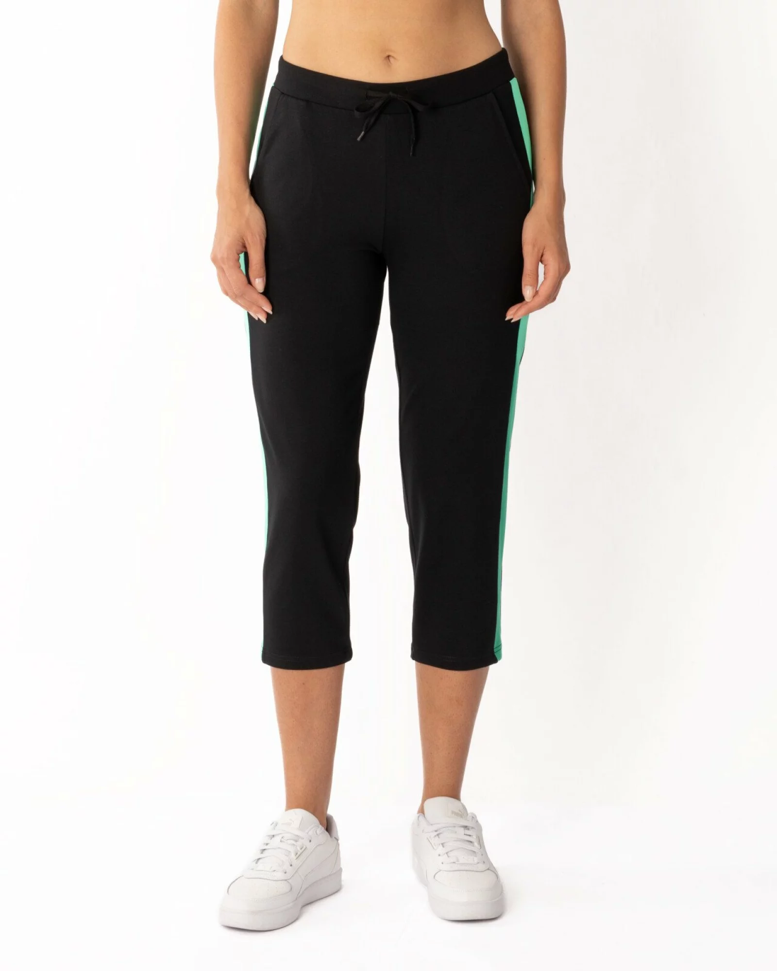 Pantaloni negri 3/4 inserție laterală verde