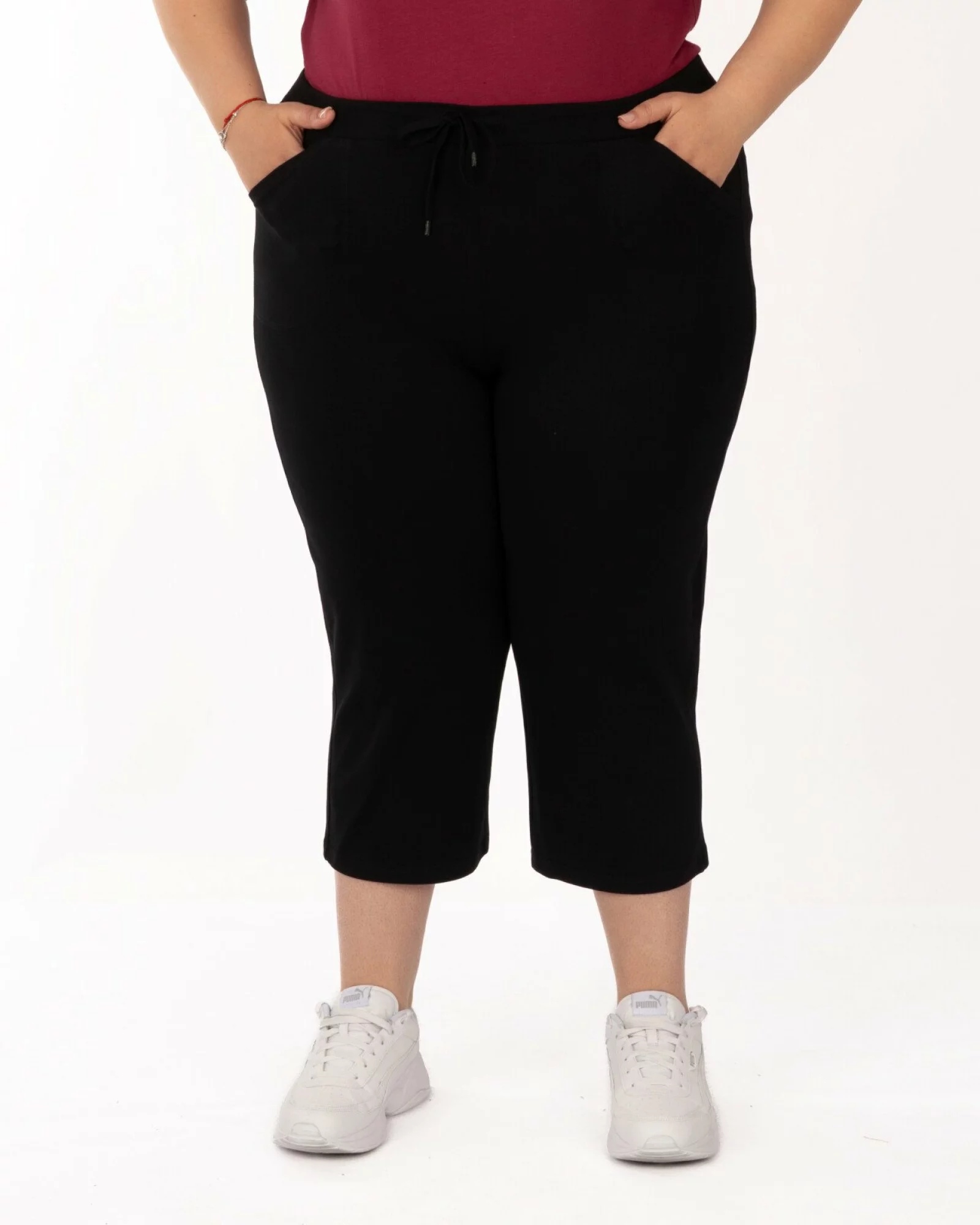 Pantaloni negri 3/4 mărimi mari cu buzunare aplicate