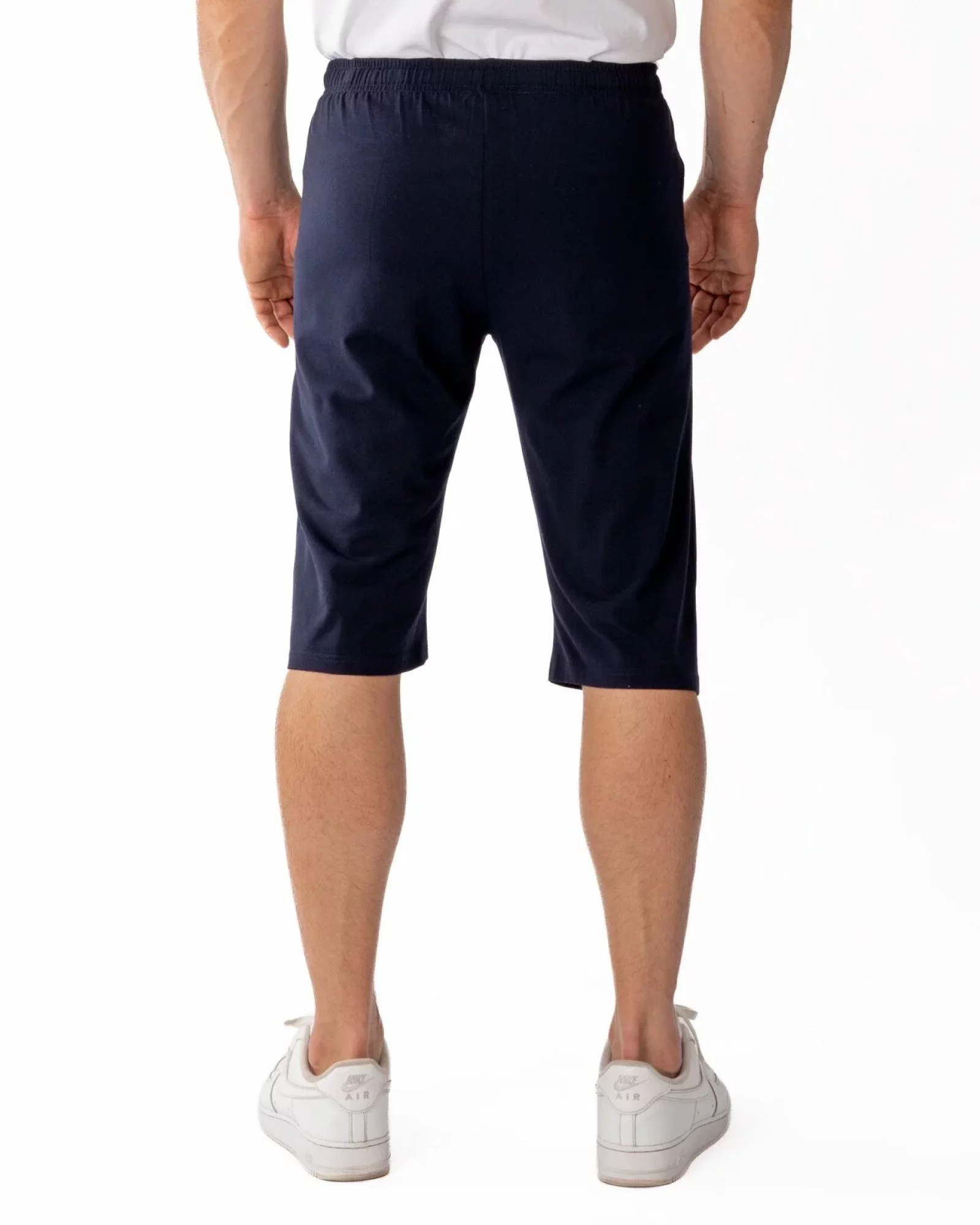 Pantaloni scurți bleumarin model clasic, buzunare cu fermoar