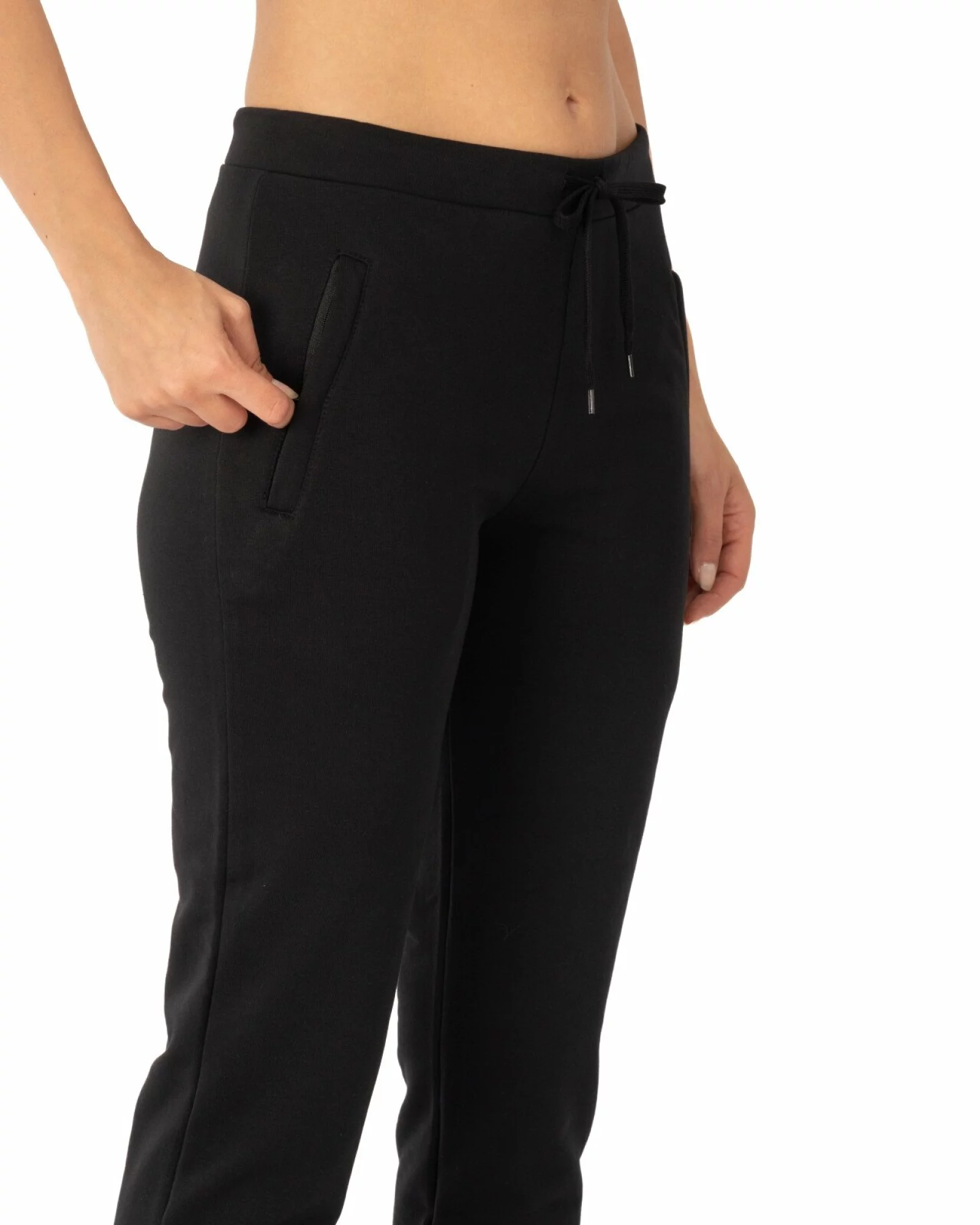 Pantaloni de trening damă conici, negri, pufoși, cu buzunare cu fermoar P.2237