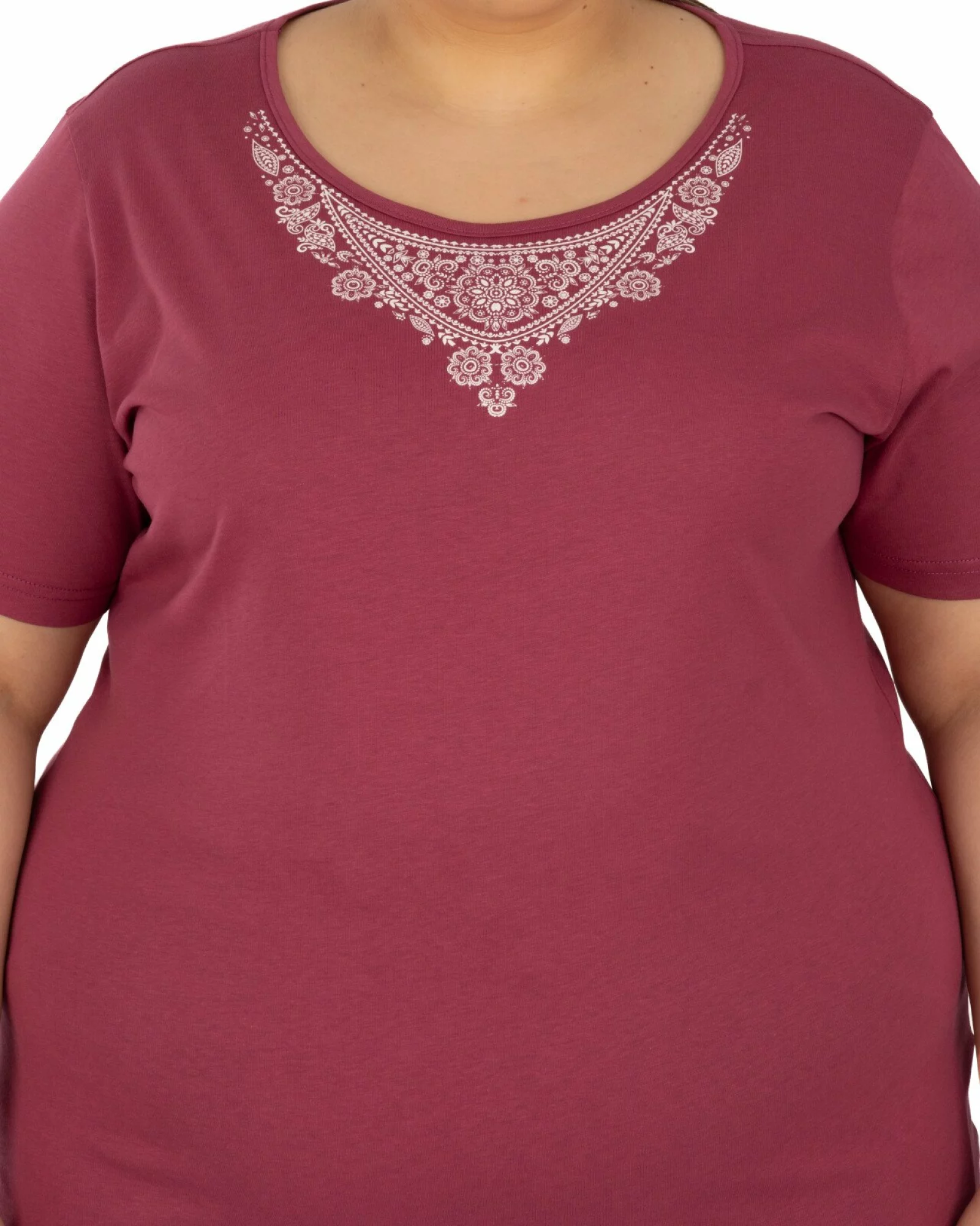 Tricou damă mărimi mari bordo pudrat din bumbac cu imprimeu la decolteu