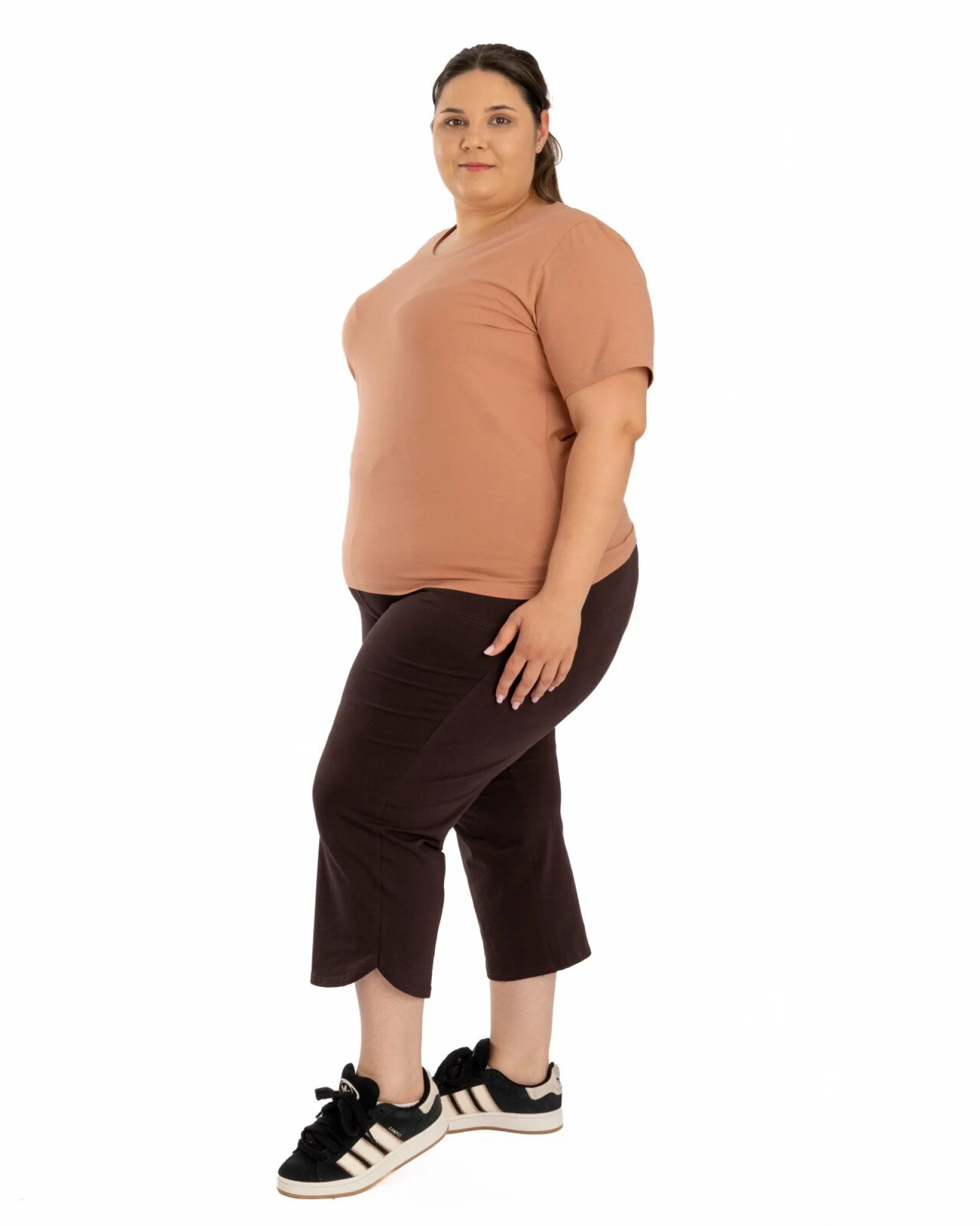 Pantaloni trei sferturi damă mărimi mari maro P.2217
