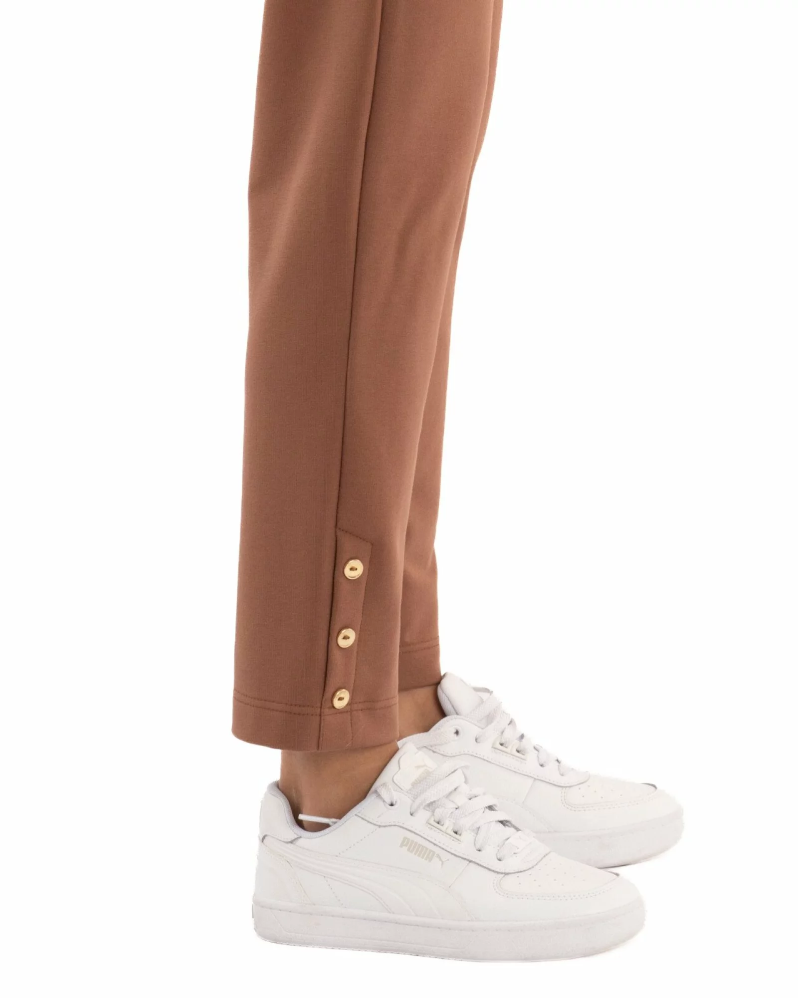 Pantaloni conici dama maro deschis cu slit și nasturi P.2254