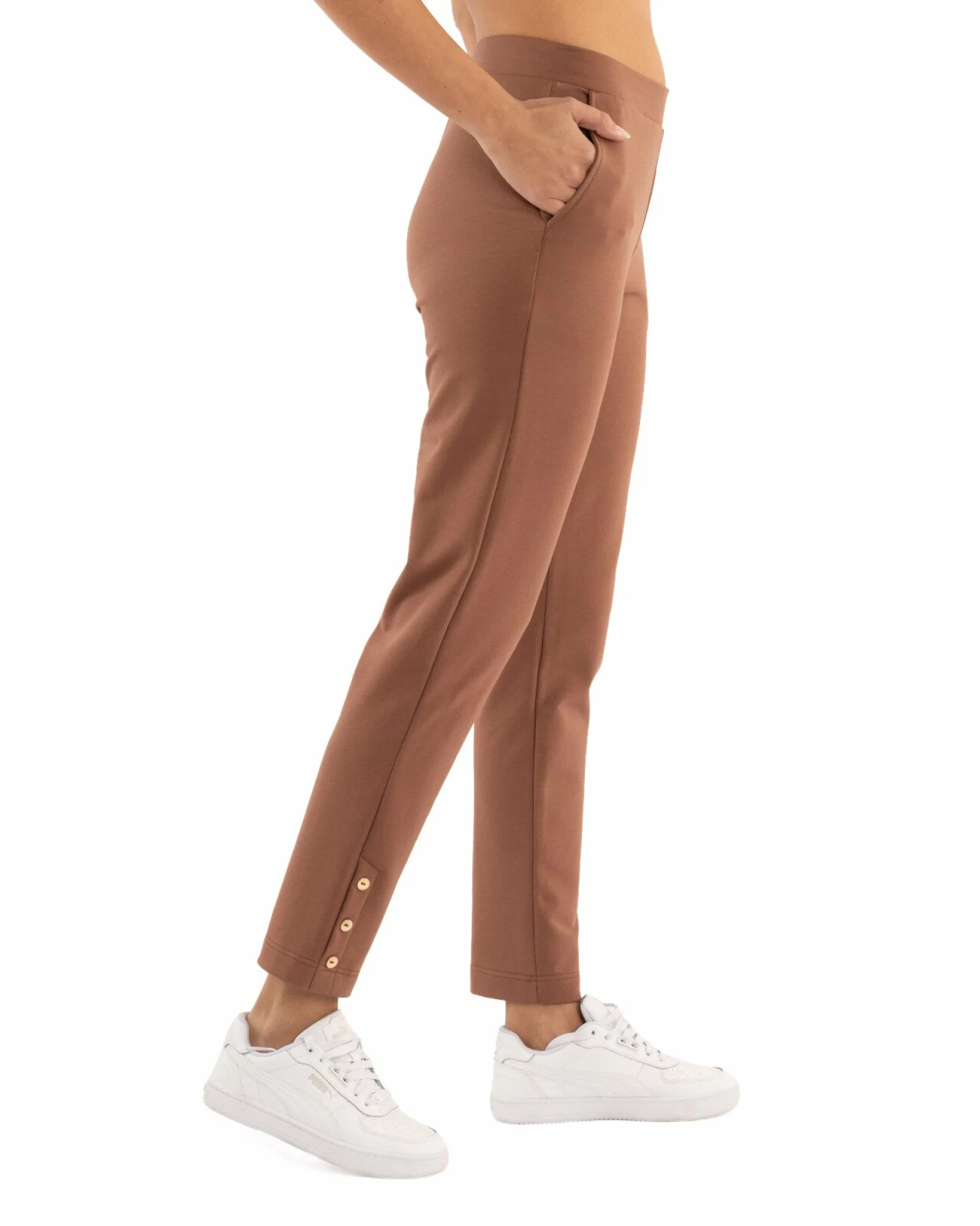 Pantaloni conici dama maro deschis cu slit și nasturi P.2254