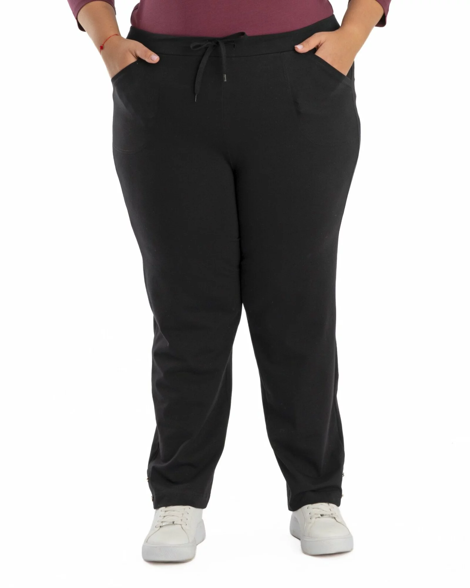 Pantaloni subtiri de vara dama marimi mari negri cu slit si nasturi P.2274